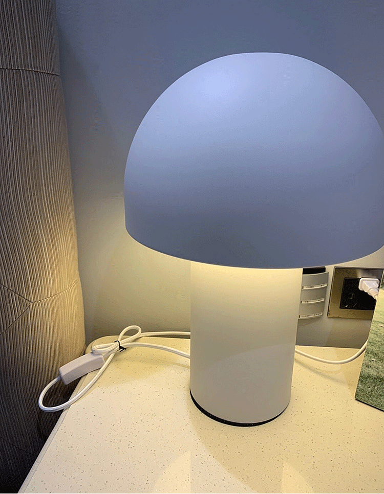 Mushroom Table Lamp