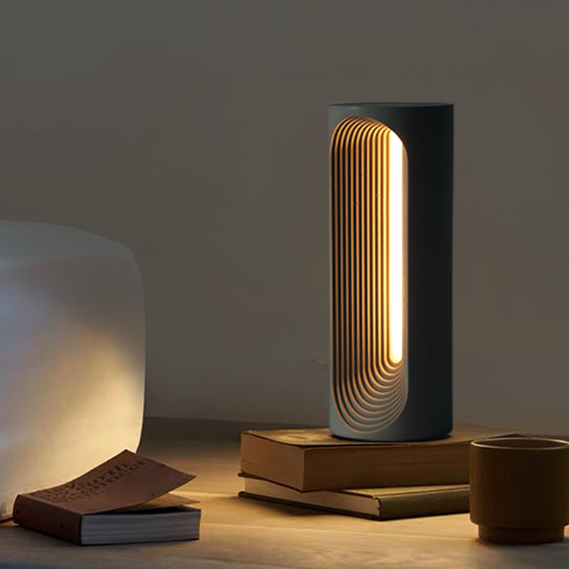 Halo Concrete structure Table Lamp